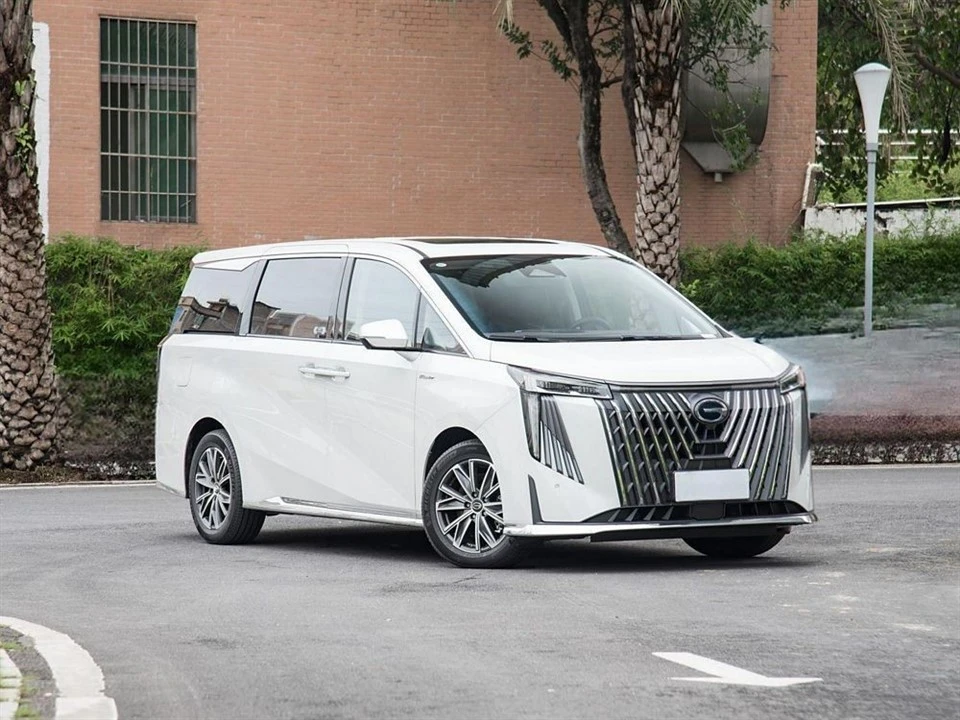 Trumpchi M8 MPV factory